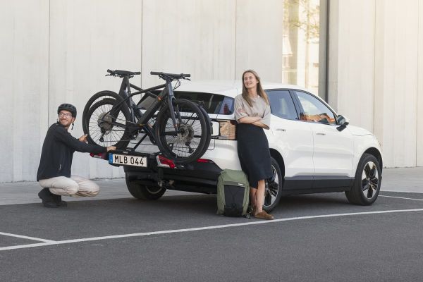 Thule OutPace - Lightweight and compact bike platform for up to 3 bikes