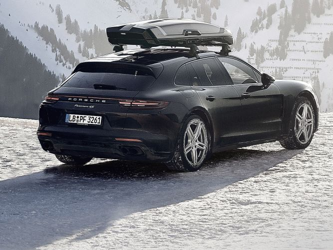 Thule Vector Luxury Cargo Carriers