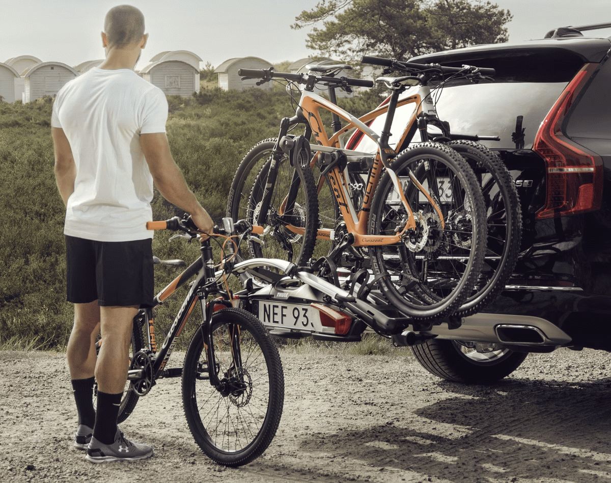 Loading Bikes onto Thule VeloCompact