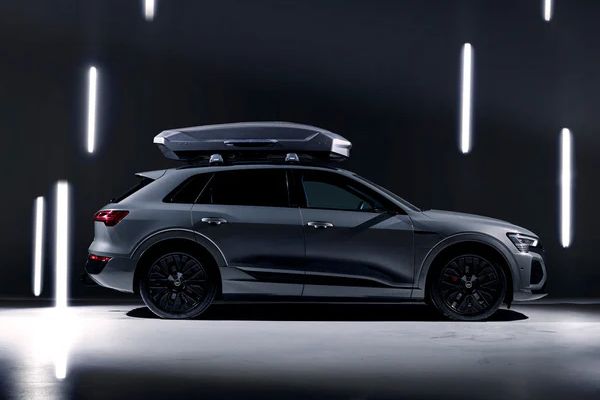 Secure, aerodynamic storage for Family Trips
