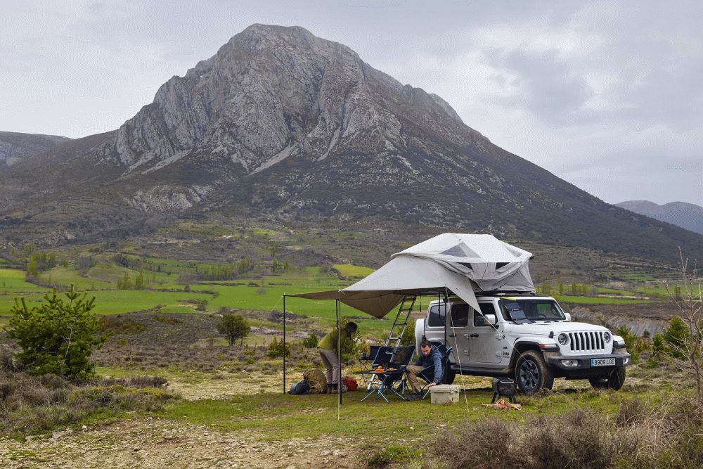 Thule Approach Awning for 4 Person Car Roof Top Tents Lifestyle image